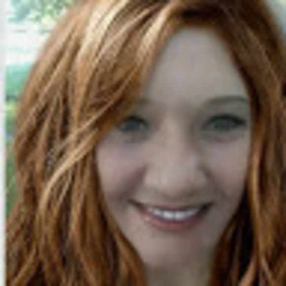 Meet your Posher, Brooke - Picture 1 of 1